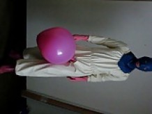 Gummianzug und Luftballon - latex rubber suit and balloon