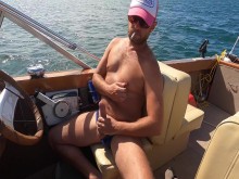 fumando en mi barco