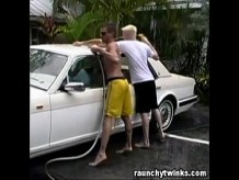 El servicio de lavado de autos de Hot Jocks se convierte en una loca mierda gay