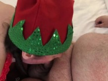 Naughty Noël, parte 1: Big Santa dando a su voluptuosa elfa zorra un gran regalo