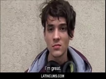 Diminuto joven latino twink boy jael follado por musculoso daddy por dinero en efectivo