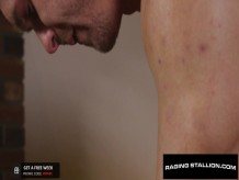RagingStallion - Devin Franco recibe un facial de un musculoso peludo