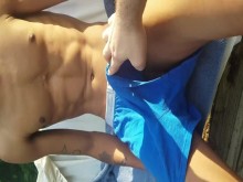 Twink hawaiano Boi_Candy masturbación con la mano al aire libre