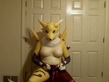 Látex renamon la masturbación