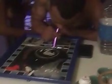 ¡Fiesta de cocaína y juego!