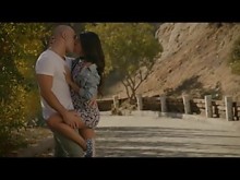 Vixen Naughty Blonde folla a su hombre para que la ponga celosa