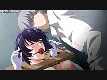 Chicas de anime encadenadas usando correas