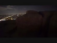 Pareja danesa posa desnuda en lo alto de la pirámide de Giza en Egipto