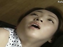 Seductor milf japonés era de anciano cuando su esposo está fuera