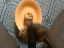 DELICIOSO????????REVENTANDO UNA CORRIDA ENORME EN MI PASTEL ANTES DE COMERLO TODO