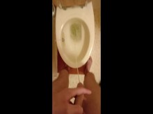 Recopilación de orina sucia súper larga de mi polla cortada y jugando con bolas