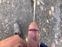 lindo jovencito corriéndose