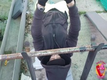 ¡Conductor ansioso se corre después del almuerzo! Tommy el sinvergüenza