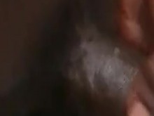 ATLETA KENYANO CON POLLA DE 14' MASTURBÁNDOSE DURANTE LA DUCHA