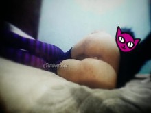 Lindo Femboy de 19 años llenando su culo con semen