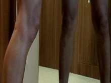 Polla gruesa se corre en el espejo