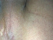 Perineo palpitante de cerca mientras recibe corrida