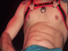 Robin se masturba mientras Batman graba