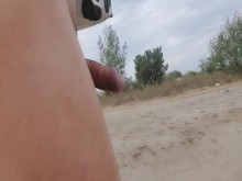 ¿Qué es un cruising en una playa nudista si un jovencito no recibe un creampie en la boca con una polla XXL?