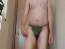 ¡Haz que esa polla rebote en esa tanga Michael!