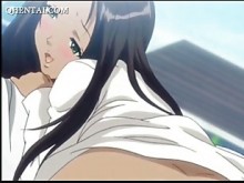 Chica anime recibe una palmada en el culo y le da mamada