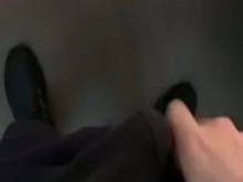 Hermano hetero acariciando su polla gruesa