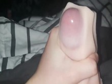 Usando las 7 pulgadas y casi rompiéndolas.