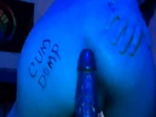 Femboy japonesa rebotando culo jugoso en una gran polla negra